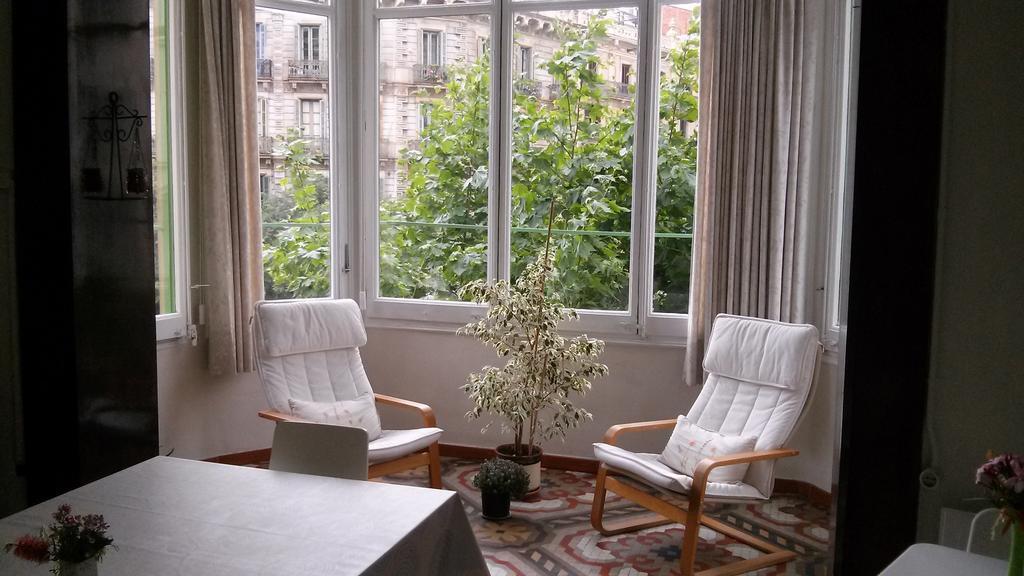 Hostal Eixample Barselona Dış mekan fotoğraf