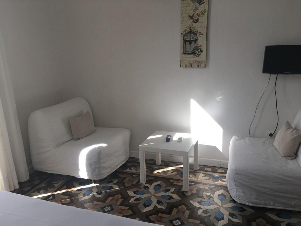 Hostal Eixample Barselona Dış mekan fotoğraf