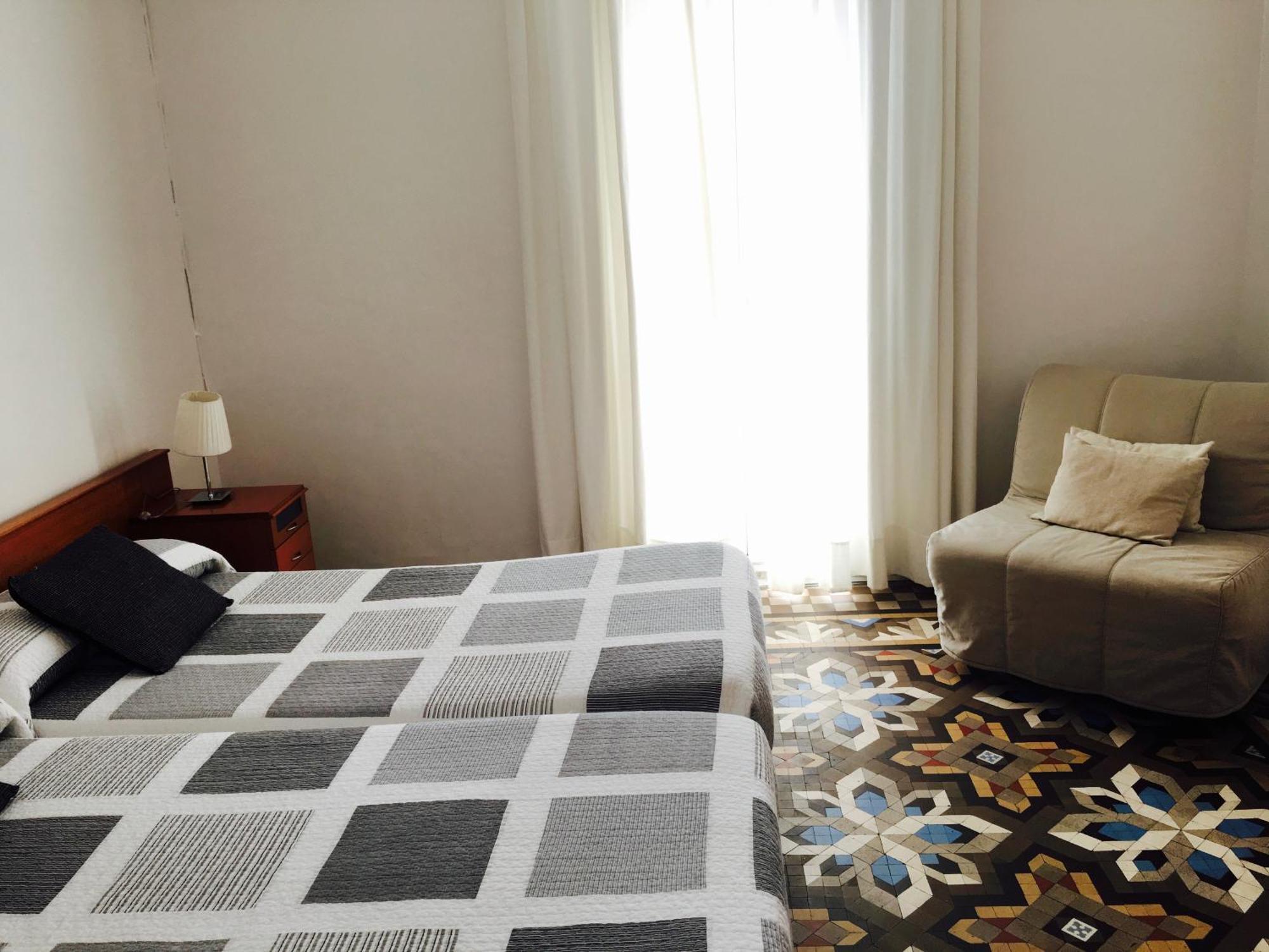Hostal Eixample Barselona Oda fotoğraf