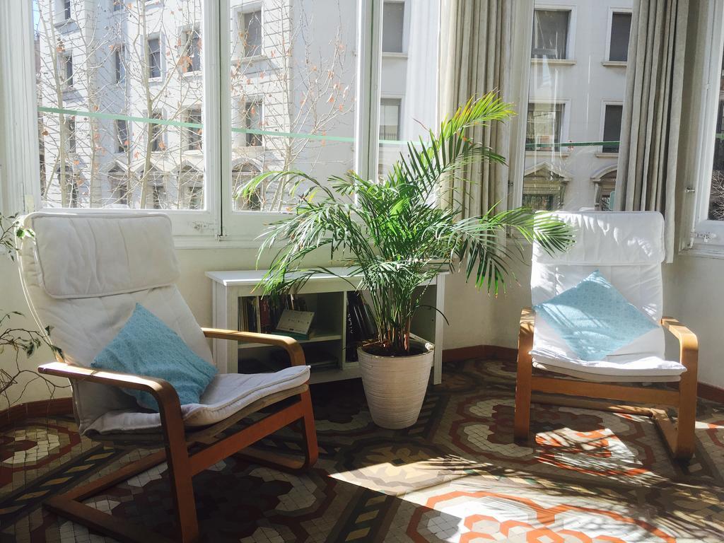 Hostal Eixample Barselona Dış mekan fotoğraf