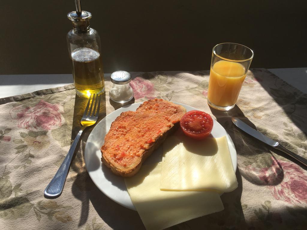 Hostal Eixample Barselona Dış mekan fotoğraf