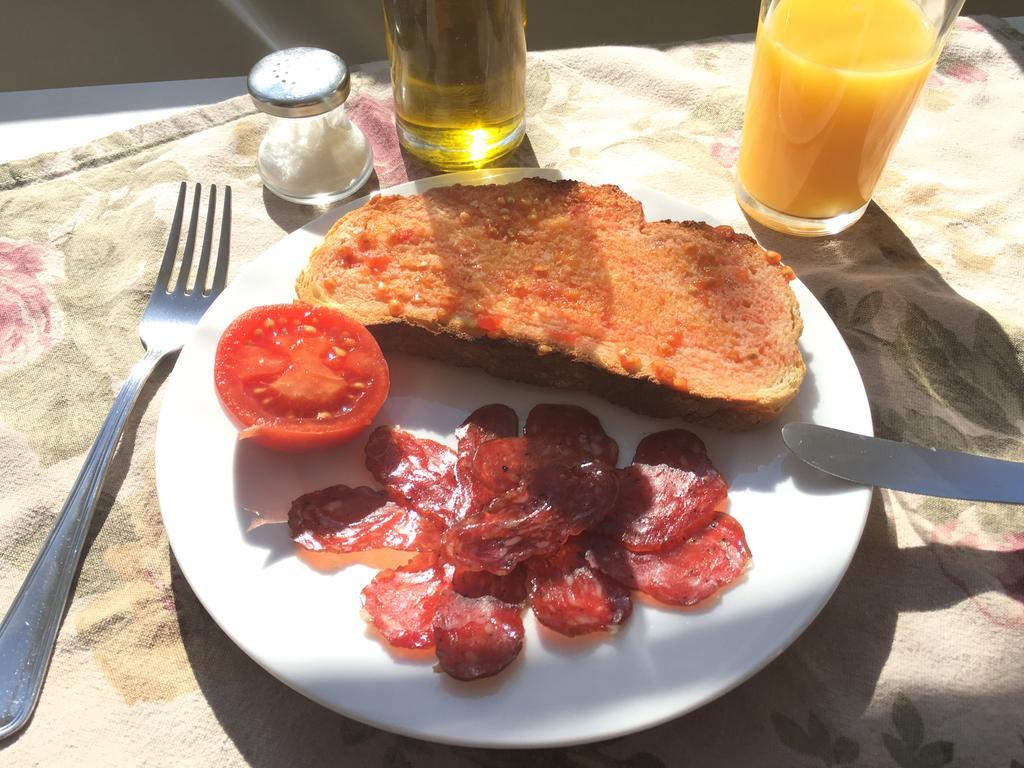 Hostal Eixample Barselona Dış mekan fotoğraf