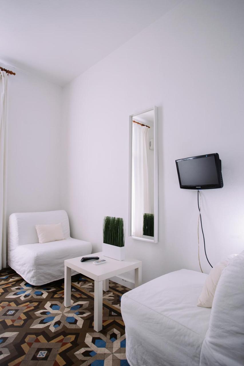 Hostal Eixample Barselona Dış mekan fotoğraf